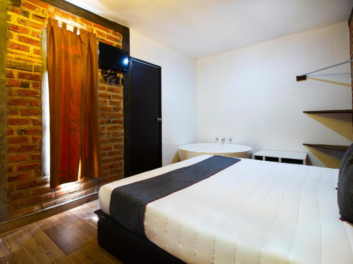 Hotel Cabanas Azul Tequilana Arandas 外观 照片