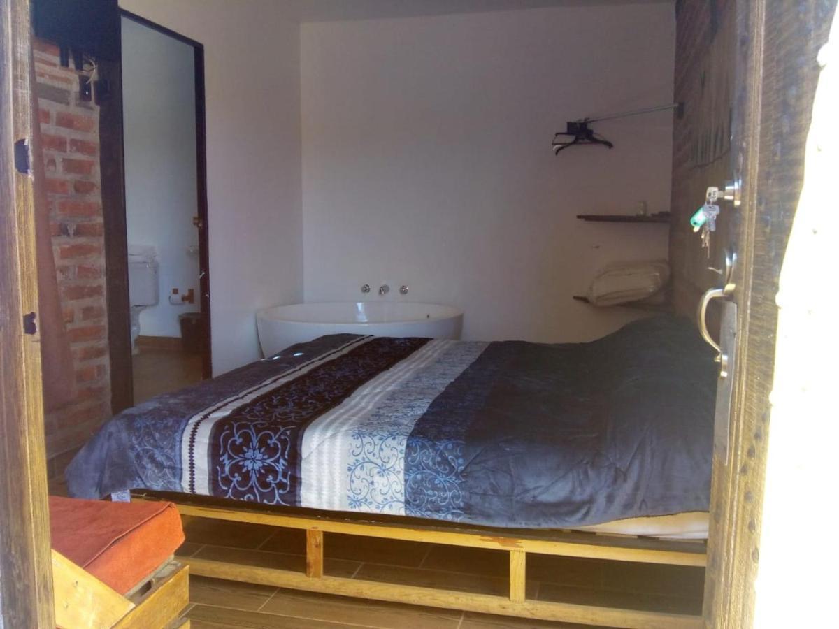 Hotel Cabanas Azul Tequilana Arandas 外观 照片