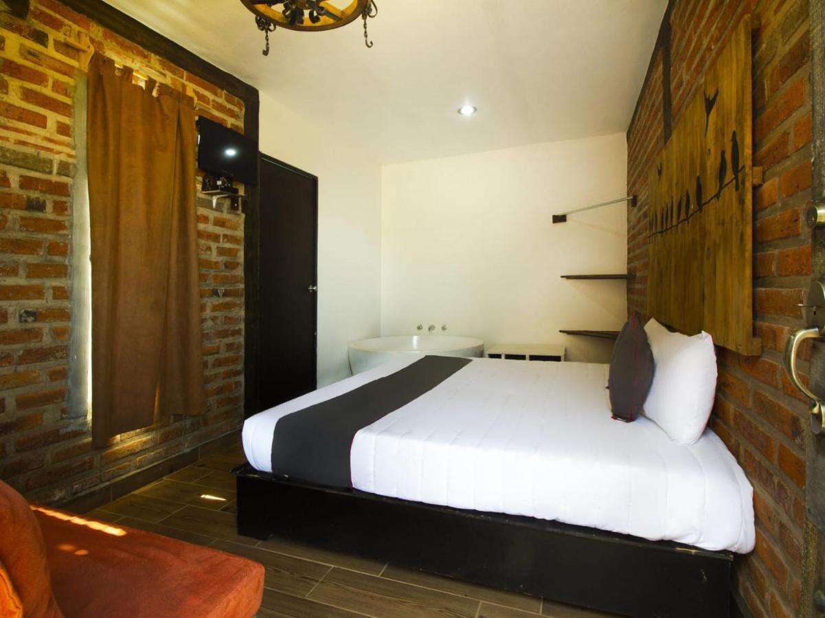 Hotel Cabanas Azul Tequilana Arandas 外观 照片